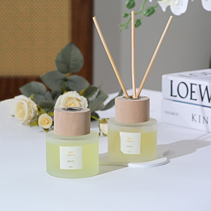 YURAN Reed Diffuser Oil 100ml Aromatherapy Air Freshener For Home Indoor Decor - Product Image 4