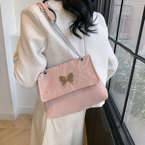 {"defaultLocale":null,"langAndValueMap":{"th_TH":{"autoTranslate":true,"value":"2025กระเป๋าผู้หญิงทรงแมสเซ็นเจอร์สายโซ่ความจุขนาดใหญ่กระเป๋าถือแฟชั่นที่จับเดี่ยวแบบลำลองคลุมปิดด้วยน้ำ PU สไตล์ใหม่","translateEngineVersion":"6.11.1"}}} - Product Image 6