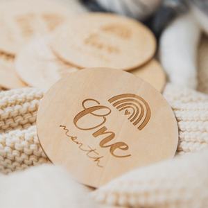 ไม้รุ้งแกะสลักอุปกรณ์ประกอบฉากภาพทารกแรกเกิดอายุบัตรรายเดือนแผ่น - Product Image 3