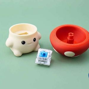 Mini porte-clés créatif en forme de champignon de dessin animé Kawaii, figurine artisanale DIY pour la décoration de bureau - Product Image 3