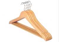 Fabricant bas quantité minimale de commande pas cher cintre en bois naturel cintres en bois, cintre en bois de revêtement de costume de vêtements