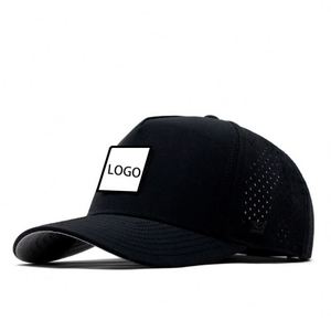 Casquette de baseball en nylon à 5 panneaux personnalisée en gros, style sportif avec trous découpés au laser, logo en PVC et caoutchouc imperméable, casquette ajustée pour le sport - Product Image 4
