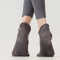 Chaussettes de Pilates antidérapantes professionnelles en gros, chaussettes de yoga d'été à cinq doigts et bout ouvert, chaussettes de yoga tricotées à points antidérapants