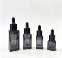 Flacons compte-gouttes carrés en verre vert de luxe 5ml/10ml/20ml/30ml, bouchon compte-gouttes noir mat, flacons cosmétiques vides pour sérum