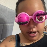 Lunettes de fête fantaisie amusantes en promotion : yeux et cils de dessin animé pour accessoire de costume et photomaton