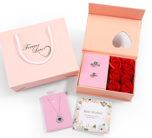 Collar de Flores Artificiales Romántico para Propuesta de Matrimonio, Anillo de Jabón con Rosa, Caja de Joyería para Regalo del Día de la Madre, Venta al Por Mayor - Product Image 1