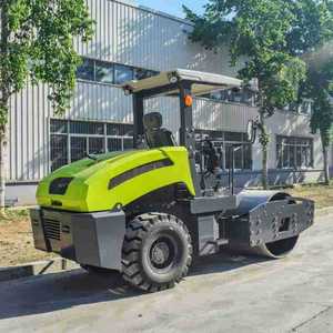 Compacteur routier vibratoire à tambour unique de 4 tonnes entièrement hydraulique - Product Image 4