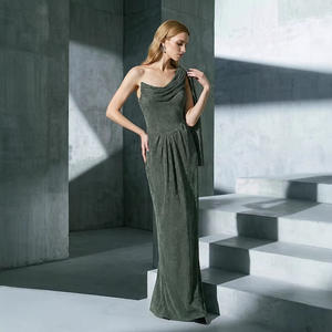 Bettergirl 2026 Nuovo <span class=keywords><strong>Vestito</strong></span> Elegante di Tendenza Monospalla <span class=keywords><strong>Grigio</strong></span> Lungo fino al Pavimento con Spacco <span class=keywords><strong>Aderente</strong></span> per Feste - Product Image 2