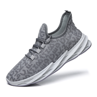 Chaussures de course sportives respirantes pour l'extérieur, légères, abordables, de haute qualité, avec logo personnalisable OEM, directement de l'usine