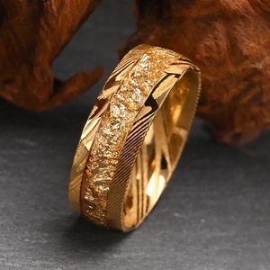 Bagues Tendance en Acier de Damas Doré 8mm avec Incrustation Fil d'Or et Feuille d'Or, Bague de Mariage et Fiançailles de Luxe pour Hommes - Product Image 3