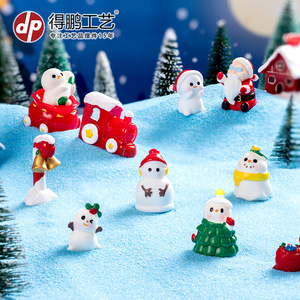 Figurines miniatures de Noël en résine, bonhomme de neige, train de Père Noël, décoration intérieure - Product Image 3