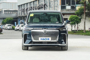 Voyah Dreamer 2025 Flagship MPV Luxury 4WD and AWD EV Car pour les voyages en famille Left Hand Drive New Energy Vehicle - Product Image 3