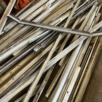 Usine fiable de démontage de cadres de panneaux photovoltaïques à économie d'énergie et centre de recyclage de déchets électroniques