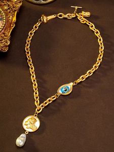 Collana Statement da Donna con Ciondolo Occhio Surrealista, Perla Barocca Smaltata e Lega Dorata - Gioielli di Moda - Product Image 6