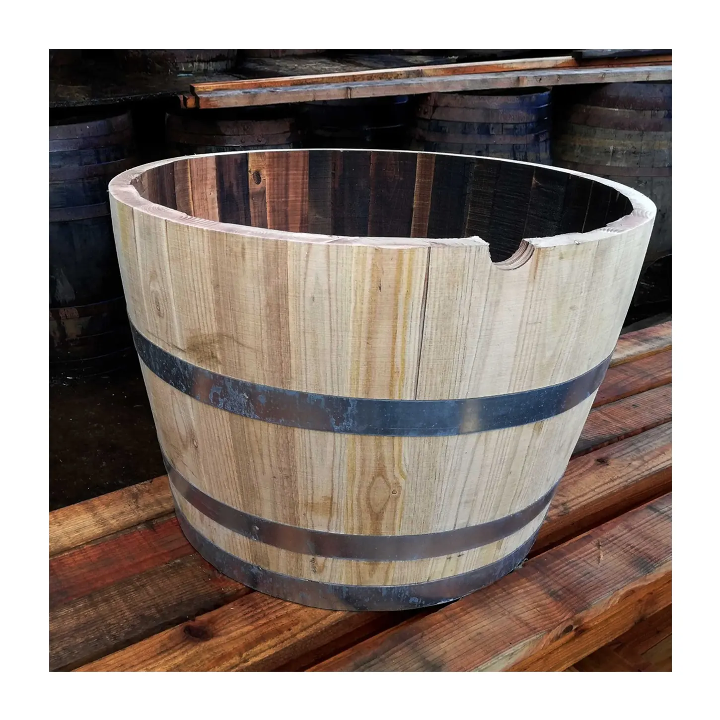 Maceta de contenedor de planta de flor de medio barril de madera de castaño grande, macetas de barril de vino de madera de decoración de jardín, caja de plantación de madera