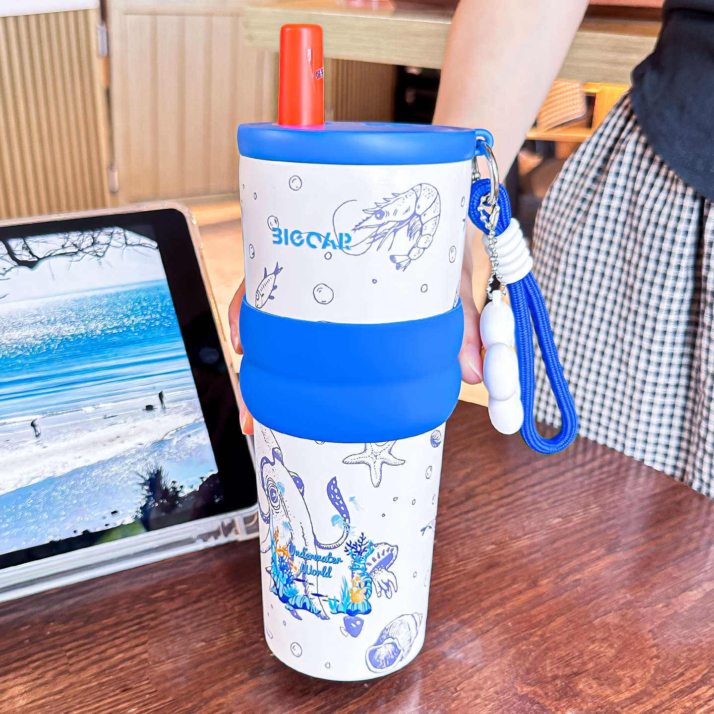 ปะการังทะเลสีน้ำเงินเข้ม (ซับในเซรามิก)