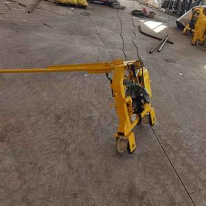 Macchina per <span class=keywords><strong>il</strong></span> posizionamento delle rotaie compatta e leggera per un facile trasporto e utilizzo da parte di un singolo operatore - Product Image 1