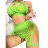 En gros Short de pole dance en résille taille haute avec jarretelles