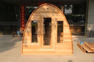 Sauna extérieur moderne HELIUS avec panneau de commande informatique, en bois de cèdre rouge massif, capacité 4 personnes, pour villa et jardin. - Product Image 3