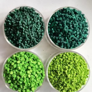 Suministro de fábrica PE/<span class=keywords><strong>PP</strong></span> Basado 25-40% Contenido de pigmento <span class=keywords><strong>Masterbatch</strong></span> de color rojo/naranja/cian/azul/plata/verde para inyección de plástico - Product Image 4