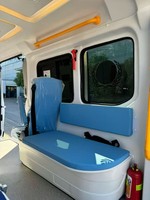 Ambulance JMC 4x2 Diesel, véhicule d'hôpital mobile d'urgence, transmission manuelle