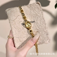 Jam Tangan Wanita High-Beauty dengan Gelang Batu Mata Harimau, Mewah Ringan, Gaya Vintage, Eksklusif, dan Unik