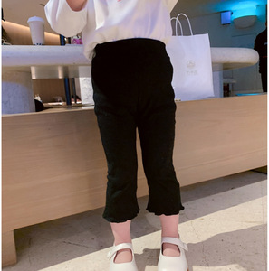 2022 pantaloni per bambina per bambini primavera autunno Plaid nero pantaloni svasati elastici per bambini <span class=keywords><strong>Leggings</strong></span> solidi per 2-8 anni