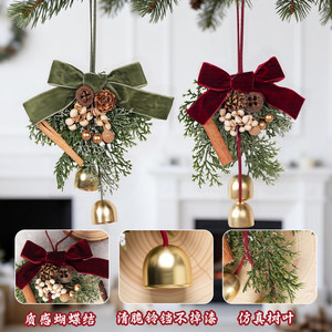 Adorno de Campana Navideña con Lazo de Piña y Cinta de Terciopelo para Colgar en Árbol, Ventana o Puerta - Product Image 3