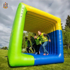Jeux sportifs gonflables en PVC de qualité commerciale personnalisés, buts de football et de basketball et château pour utilisation dans les parcs d'aventure, en vente - Product Image 3