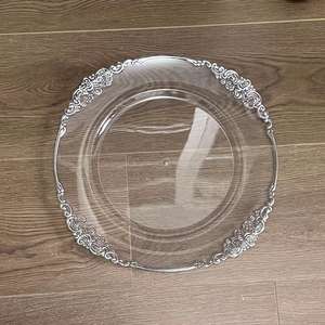 2024 mariage or argent couleur gaufré jante table décoration clair chargeur plaques nouveau design à motifs jante sous la <span class=keywords><strong>plaque</strong></span> pour l'événement - Product Image 2