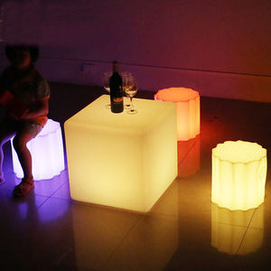 40*40*40cm rechargeables ont mené des tables et des chaises pour les chaises de café menées par article lumineux de festival de thème de partie extérieure - Product Image 2