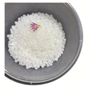 Alta calidad 25kg por bolsa Gránulos de polietileno HDPE de alta densidad de grado alimenticio para tapas de botellas - Product Image 3