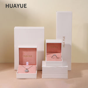 Упаковка для ювелирных изделий Huayue: коробка из кожи и пластика класса люкс для колец, браслетов, ожерелий и серег - Product Image 4