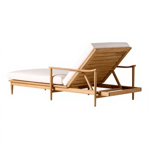 Chaise longue en teck pour l'extérieur avec coussin, design scandinave moderne, siège de patio durable - Product Image 2