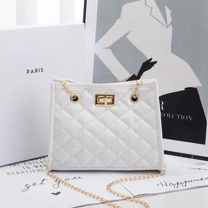 Sac à main pour femme en chaîne carrée petite taille, vente chaude 2022, bandoulière chaîne, sacs à main tendance pour femmes, sac à main personnalisé pour femmes - Product Image 6
