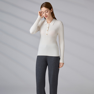 Suéter de Punto Personalizado a la Moda para Mujer, Cuello Polo, Tejido Acanalado, Color Beige Sólido, Corte Ajustado, con Botones, para Otoño e Invierno - Product Image 4