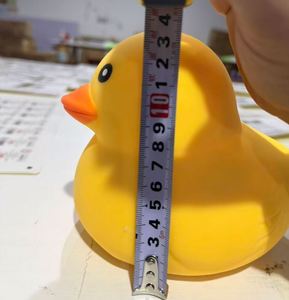 Canard géant en caoutchouc à presser, amusant et mignon, pour enfants et adultes, jouet anti-stress souple - Product Image 4