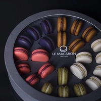 Caja de embalaje de barra de chocolate de lujo Caja de bombones y macarrones dulces con tipo de carpeta elegante en relieve para uso de sushi