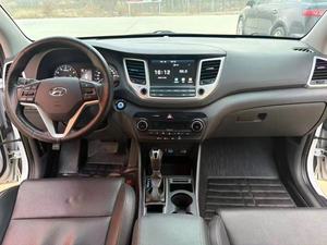 <span class=keywords><strong>Hyundai</strong></span> <span class=keywords><strong>Tucson</strong></span> <span class=keywords><strong>2018</strong></span> Usada de Alta Calidad, 1.6T Automática, SUV de Alta Gama para Uso Urbano y Familiar - Product Image 4