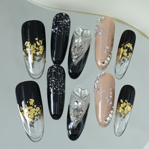Uñas Postizas Acrílicas de Lujo con Diseño de Estrella y Mariposa, Uñas Postizas Cortas Cuadradas de Cobertura Completa Hechas a Mano, Precio de Fábrica al por Mayor - Product Image 4
