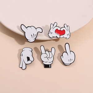 Broche Métallique Créative en Alliage de Zinc Peint au Four, Accessoire de Sac à Dos et Sac, Motif Souris Amusante et Dessin Animé Mignon, Vente en Gros - Product Image 1