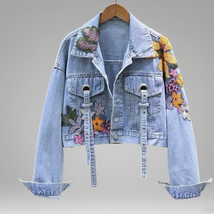 Femmes Automne Hiver Manteau en jean Lapel Fashion Lady Luxury Chic Loose Streetwear Female Embroidered Sequin Denim Jacket Tops - Product Image 1