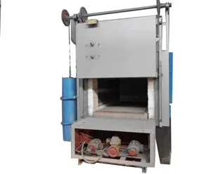 Trolley-type heat treatment furnace for metal alloy steel
