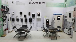 Sıcak satış 7kW/22kW/11kW çift tabanca duvara monte şarj istasyonları yeni elektrikli araba elektrikli araç şarjı Type1 tipi 2 GBT 7kW 11kW 22kW - Product Image 6