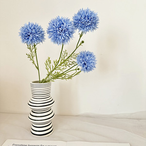 Meiyu Craft Flowers Composition florale artificielle en soie pour mariage et décoration intérieure, Boule d'oignon à 4 têtes - Product Image 3