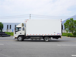 Camion frigorifique JAC Shuailing Q7 semi-cabine de 5,4 m avec moteur Cummins de 170 CV, équipé d'une plateforme hydraulique - Product Image 4