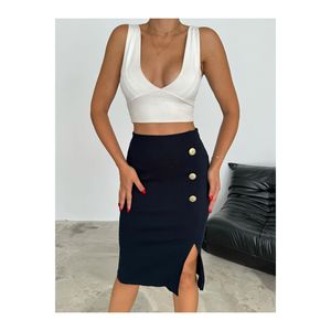 Jupe noire côtelée pour femme avec fente latérale et boutons dorés, longueur midi, pour un usage quotidien - Product Image 4