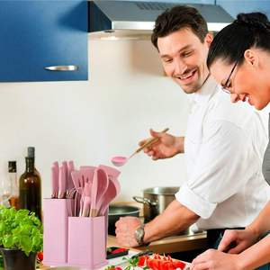 ชุดอุปกรณ์ครัวซิลิโคน 19 ชิ้น รุ่นใหม่ล่าสุด พร้อมด้ามจับไม้ อุปกรณ์ทำครัว เขียง และถังเก็บอุปกรณ์ - Product Image 5