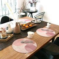 Ensemble de napperons et sous-verres en feutre ronds à impression personnalisée pour table à manger