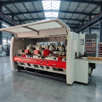 Machine à bois HOLZH pour le travail du bois massif et du MDF, 6 têtes de fraisage, 4 faces à planer